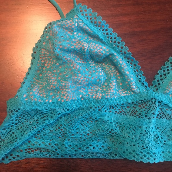 Victoria’s Secret longline bralette - Picture 2 of 4